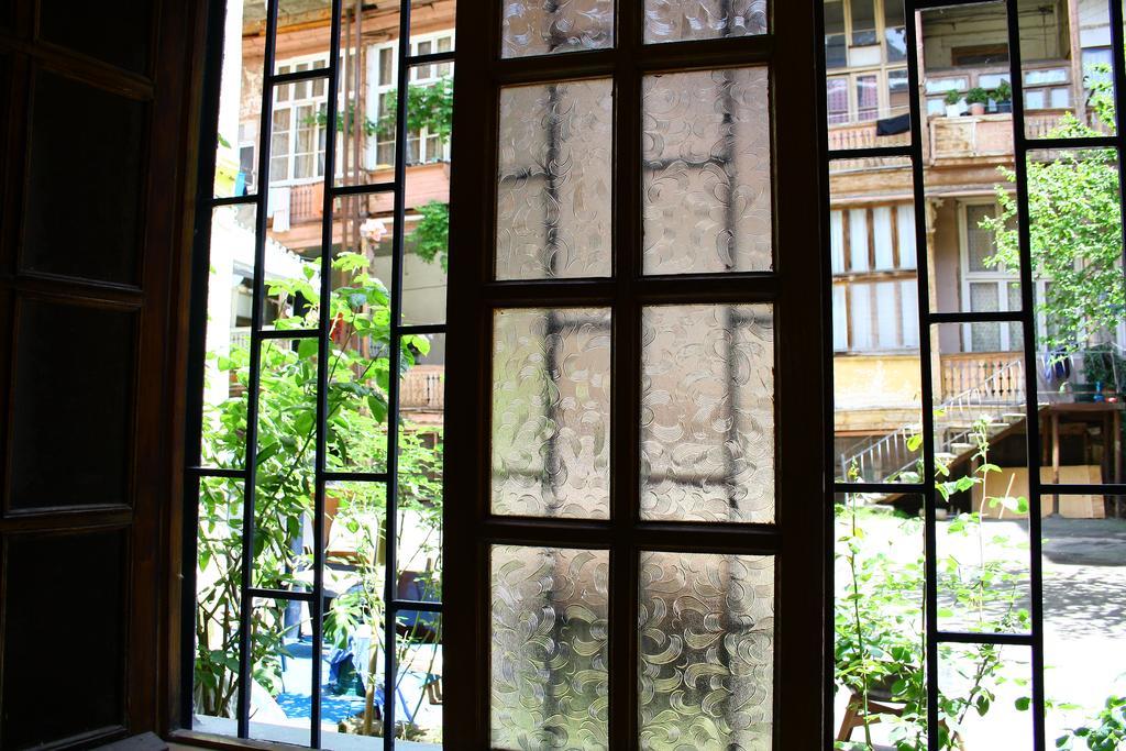 Backpackers Hostel Tbilisi Exteriör bild